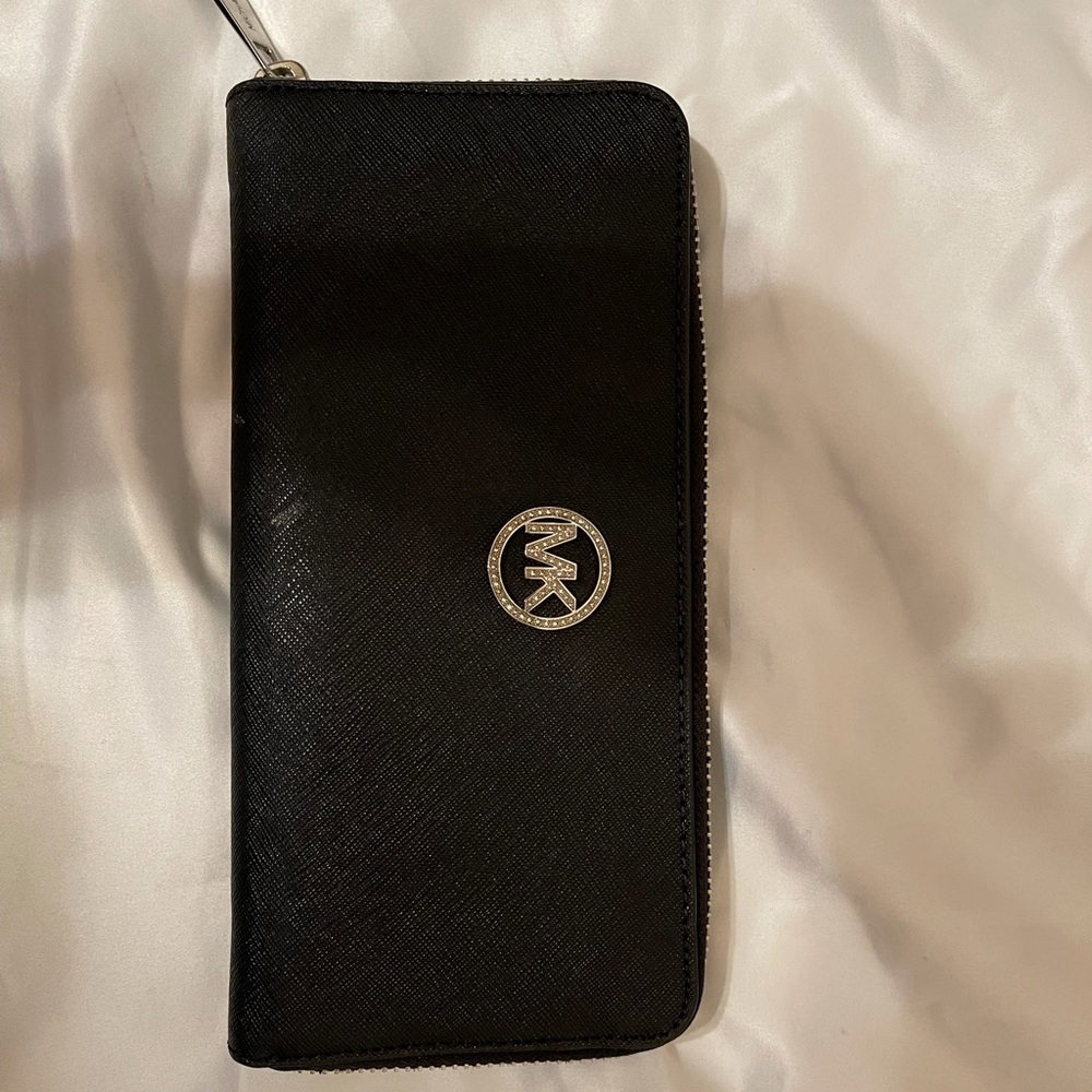 Large black Michael kors wallet